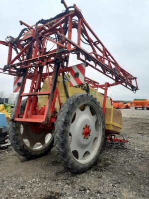 MASINA DE ERBICIDAT TRACTATA – RAU