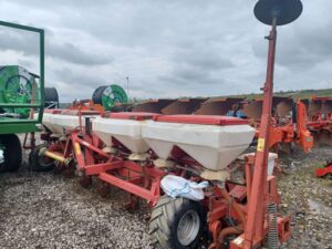 Semanatoare plante prasitoare Kverneland Optima - Semanatoare plante prasitoare Kverneland Optima - Dicorland